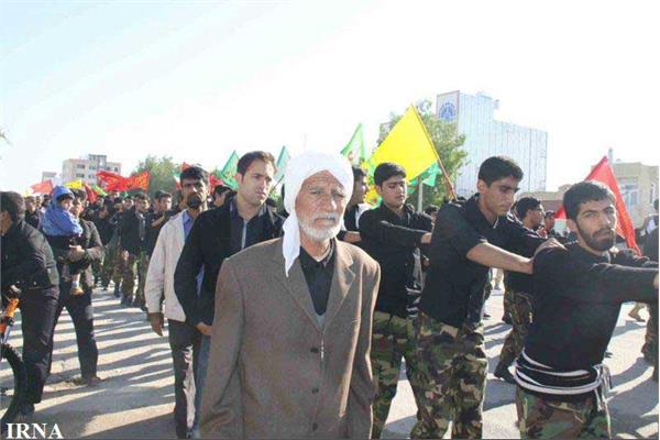 تشییع و خاکسپاری دو شهید گمنام در بندر گناوه-بوشهر