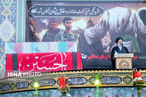 مراسم وداع با پیکر مطهر شهید محسن حججی - حرم مطهر رضوی 25