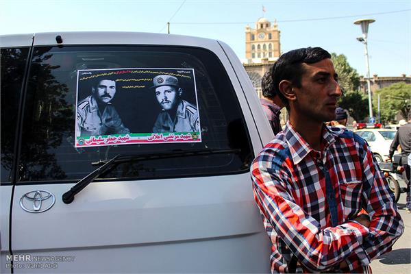 مراسم تشییع شهدای گمنام در تبریز 17