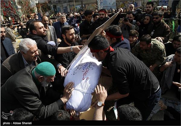 تشییع و تدفین شهید گمنام ۱۹ ساله در کرج 10