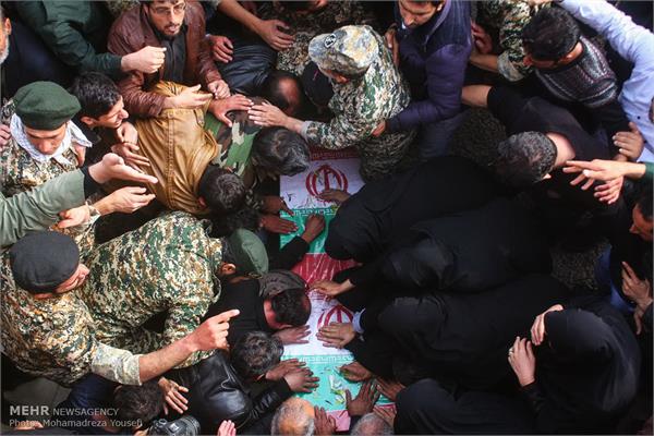 مراسم تشییع پیکر مطهر شهید مهدی طیبی 16