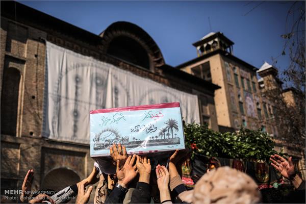 مراسم تشییع و تدفین پیکر دو شهید گمنام در مدرسه علمیه مروی 17