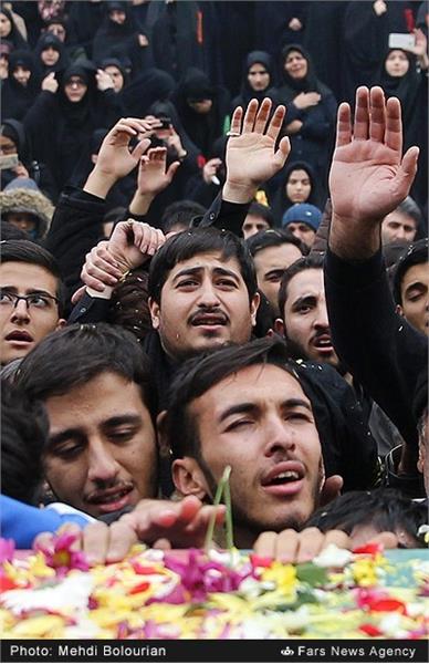 تشییع پیکر شهید گمنام در دانشگاه آزاد تهران شمال 7