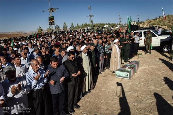 تشییع پیکر شهید گمنام در پارک کوهستانی دراک شیراز 9