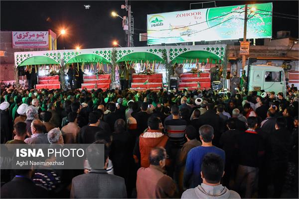 تشیع شبانه ۲۸ شهید تازه تفحص شده در آبادان 2