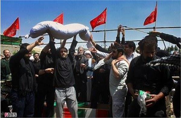 تشییع و خاکسپاری در دانشگاه آزاد قم