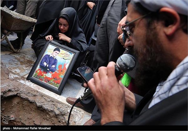 تشییع پیکر شهید محسن مسعودی در قم 18