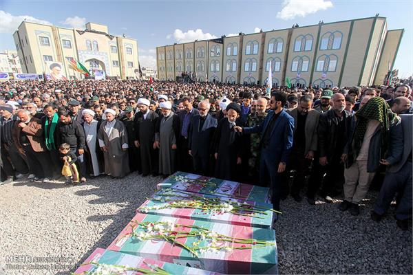 مراسم تشییع شهدای گمنام در سالروز شهادت حضرت زهرا(س) در بیرجند 13