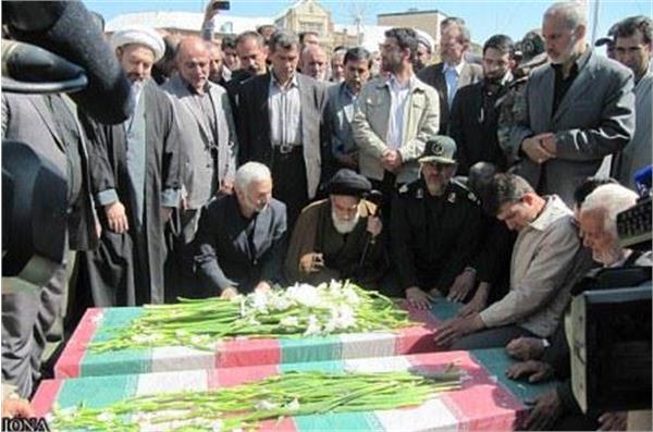 تشییع و خاکسپاری دو شهید گمنام در دانشگاه آزاد اسلامی ارومیه