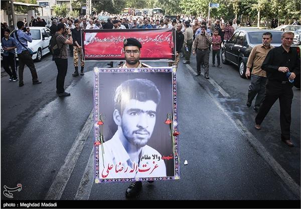 تشییع پیکر شهید عزت الله رضاعلی 3