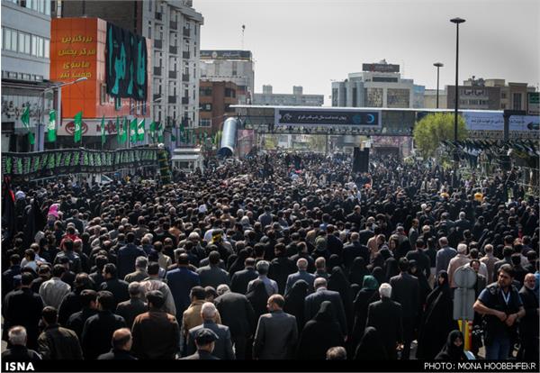 اجتماع عزاداران فاطمی و تشییع شهید گمنام در میدان هفت‌تیر