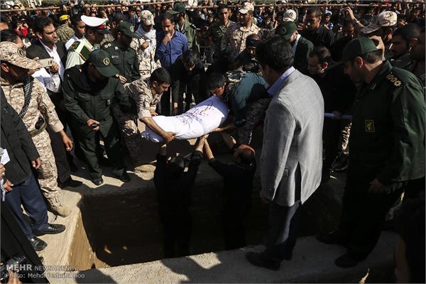 تشییع و تدفین پیکرهای مطهر ۲ شهید گمنام دفاع مقدس در خوزستان 2
