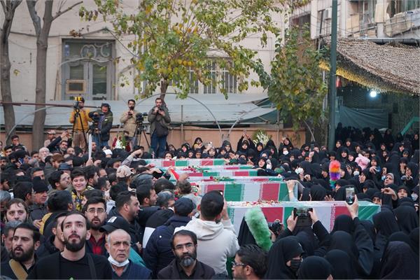 وداع با پیکرهای 7 شهید مدافع حرم - 11 آذر 1402 6