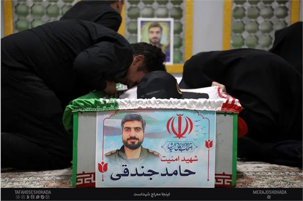 وداع با پیکر مطهر شهید حامد جندقی - 15 آبان 1403 10