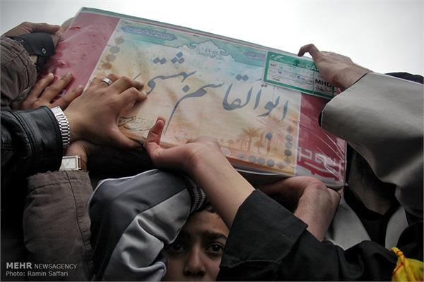 تشییع پیکر یازده شهید دفاع مقدس در مشهد 17