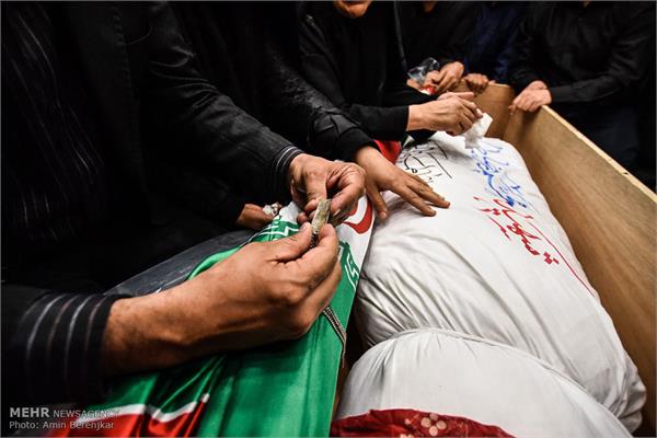 دیدار خانواده شهید طبائی با فرزندشان بعد از 33 سال 17