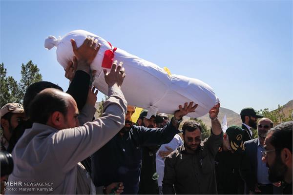 تشییع پیکر شهید گمنام در دهکده مقاومت تهران 9