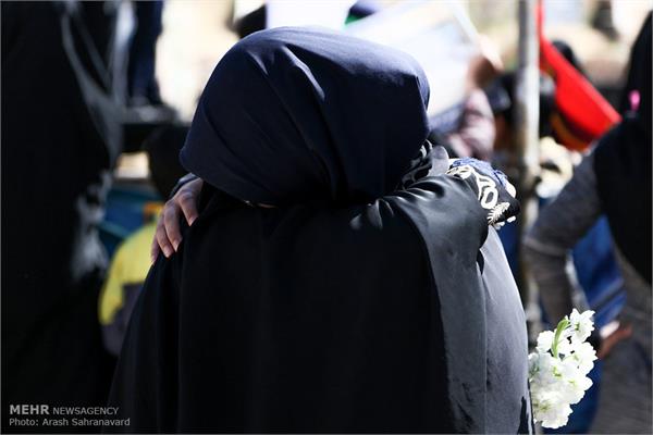 مراسم تشییع و خاکسپاری دو شهید گمنام در محلات 24