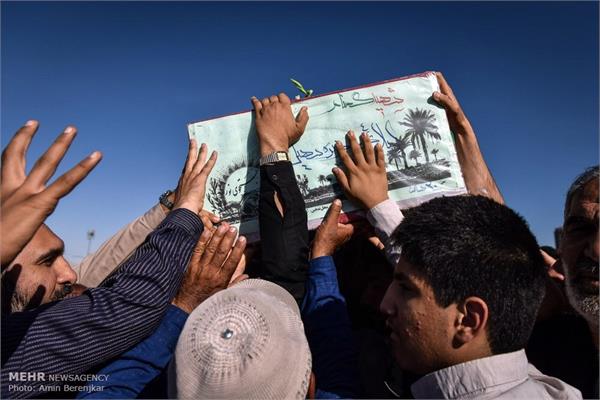 تشییع پیکر شهید گمنام در پارک کوهستانی دراک شیراز 1