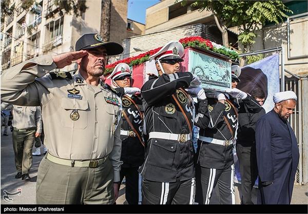 وداع با پیکر شهید تازه تفحص شده جمشید آقاجانی 10