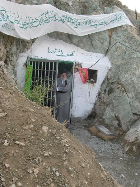 کهف الشهدای ولنجک تهران