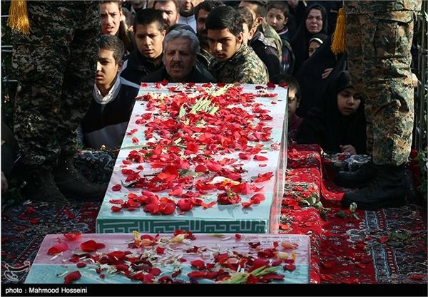 تشییع و تدفین پیکر دو شهید گمنام در شهرک مشیریه 18