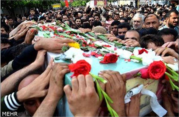 تشییع و خاکسپاری شهدای گمنام در دانشگاه آزاد بابل