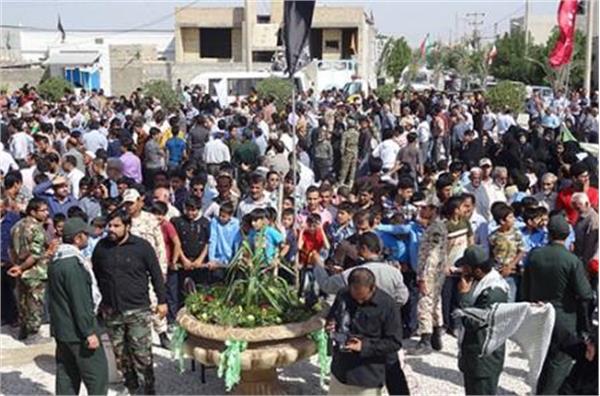 تشییع و خاکسپاری شهدای گمنام در اهرم تنگستان