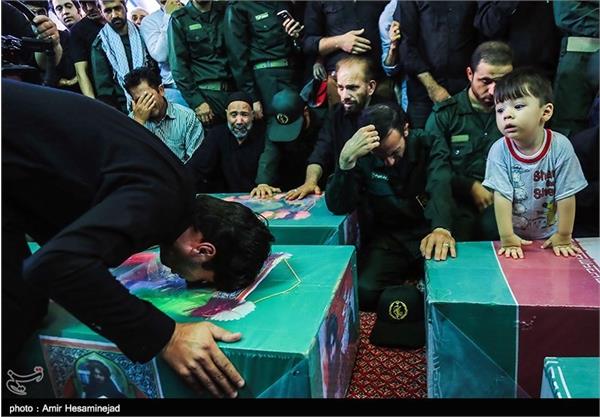 تشییع پیکر ۶ شهید گمنام و ۲ شهید مدافع حرم - قم 8