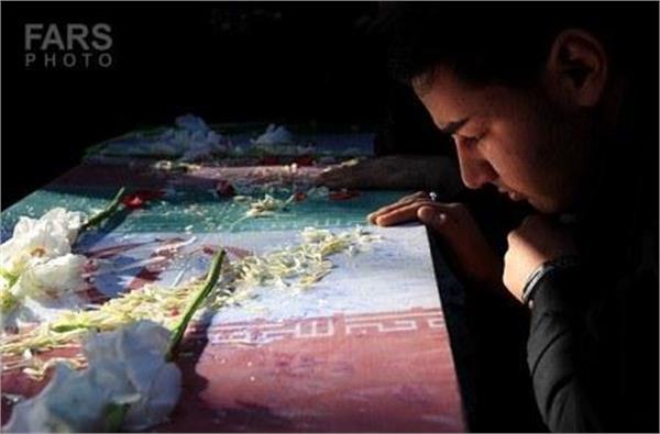 تشییع و خاکسپاری دو شهید گمنام در دانشکده فنی دختران ولی عصر(عج)