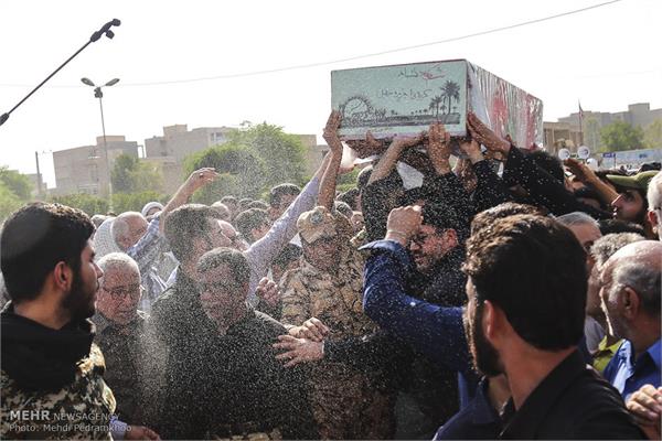 مراسم تشییع و تدفین دو شهید گمنام در اهواز 17