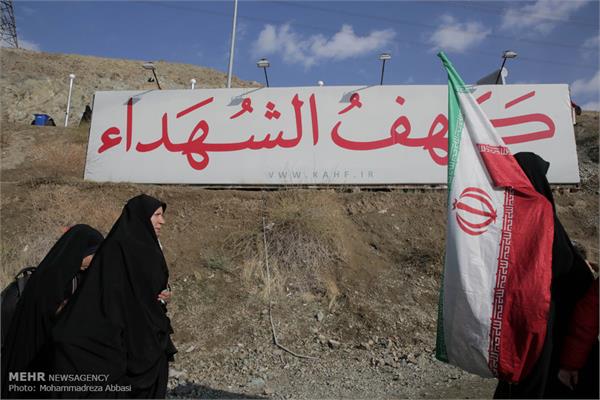 کوه‌پیمایی دانشجویان خواهر بسیجی در کهف‌الشهداء 15