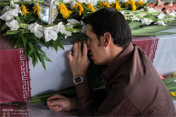 مراسم وداع با شهدای غواص و خط شکن در دانشگاه تهران 5