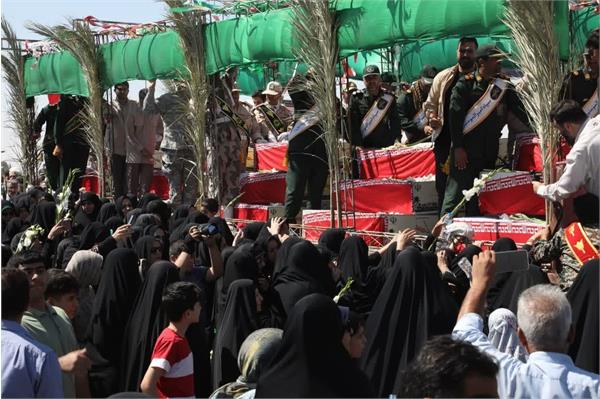 آئین استقبال از پیکرهای مطهر 35 شهید تازه تفحص شده در پایانه مرزی شهید سلیمانی مرز مهران - 5 مهر ماه 1403 27