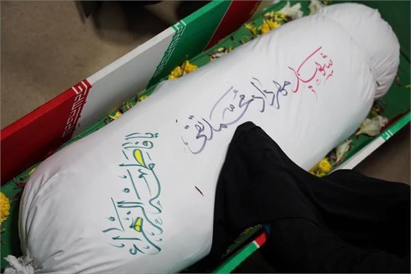 وداع با پیکر مطهر شهید مهرداد محمدتقی - 20 آذر 1403 5