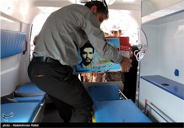 تشییع پیکر شهید غواص امیر مسعود محمدزاده در استان همدان 6