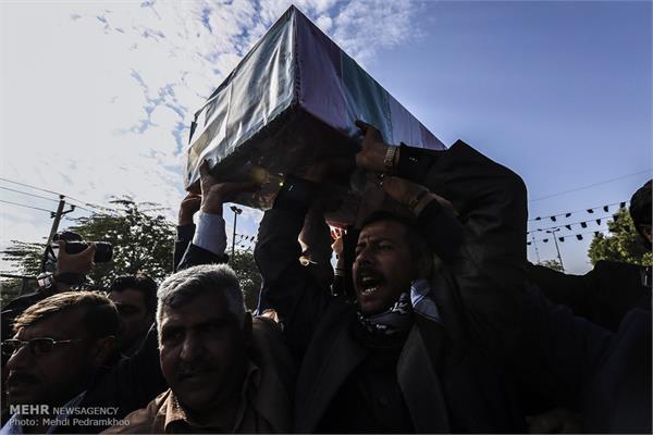 تشییع و تدفین پیکرهای مطهر ۲ شهید گمنام دفاع مقدس در خوزستان 16