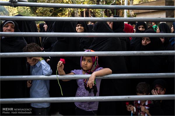 مراسم تشییع پیکر سه شهید گمنام دفاع مقدس در تهران 8