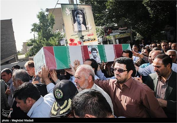 تشییع پیکر شهید عزت الله رضاعلی 4