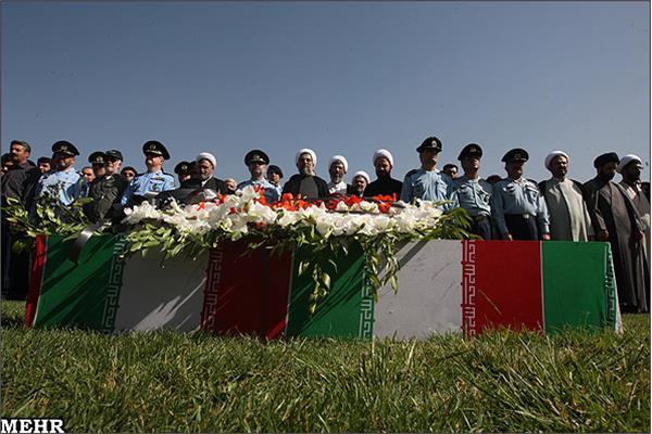 تشییع و خاکسپاری شهدای گمنام شهرک شهید شجاعی تهران_12/7/89