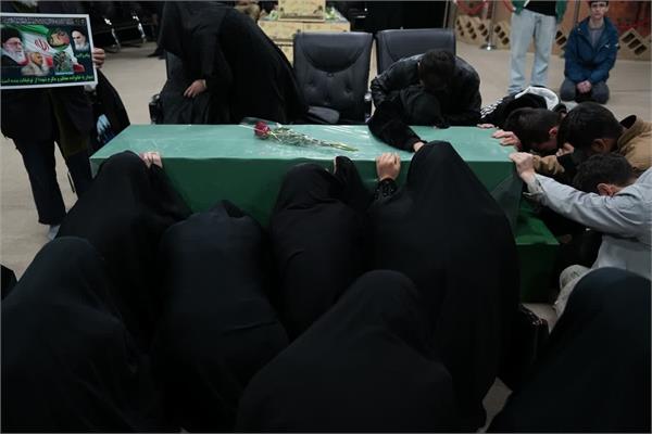 وداع با پیکر مطهر شهید علی سادات - 12 دی 1403 3