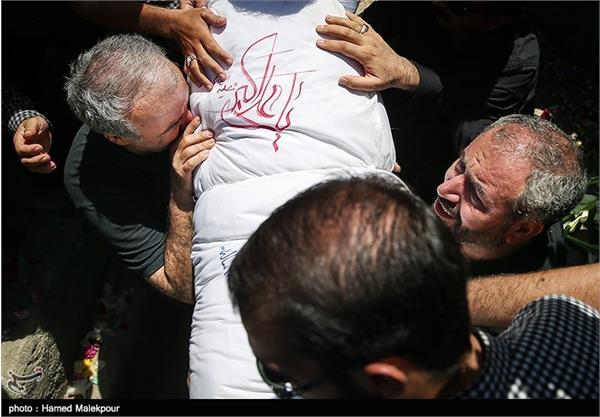 تشییع دو شهید گمنام در حوزه ی  هنری 11