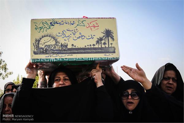 مراسم تشییع پیکر دو شهید گمنام در شهرک آسمان 11