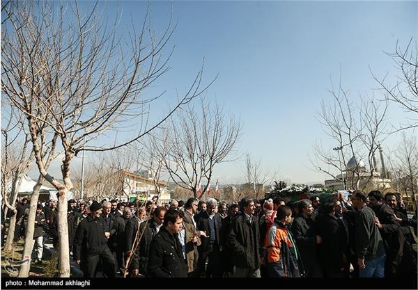 تشییع پیکر پاک شهید سعید حیدری 13