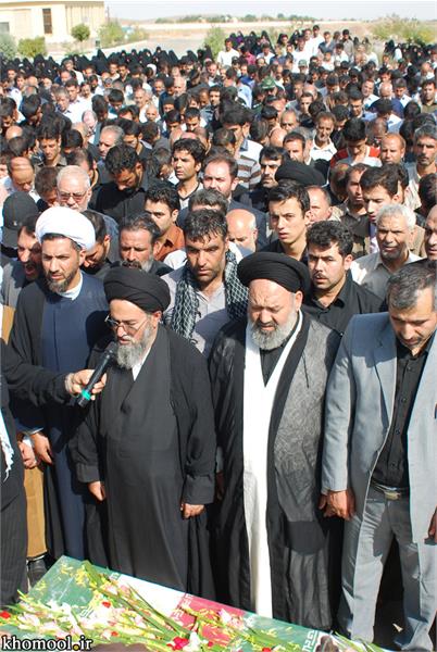 تشییع و خاکسپاری شهدای گمنام دانشگاه آزاد اسلامی اردستان استان اصفهان-12/7/89