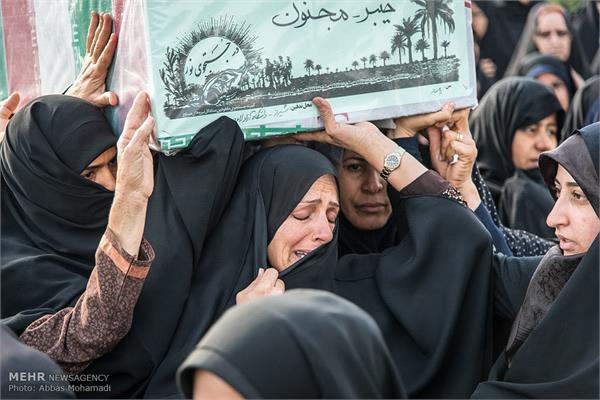 مراسم تشییع و تدفین دو شهید گمنام در لامرد 3