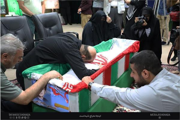 وداع با پیکر شهید تازه تفحص شده عیسی شجاعی 2