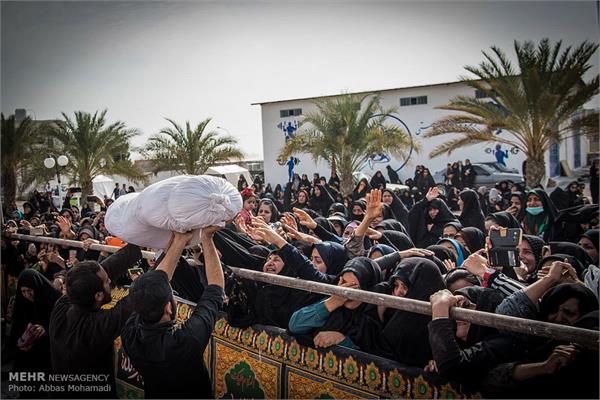 مراسم تشییع و تدفین دو شهید گمنام در لامرد 23