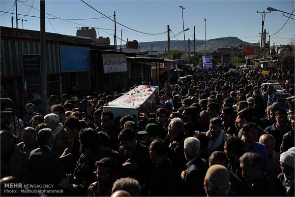 تشییع پیکر دو شهید گمنام در شهر بیدروبه اندیمشک 3