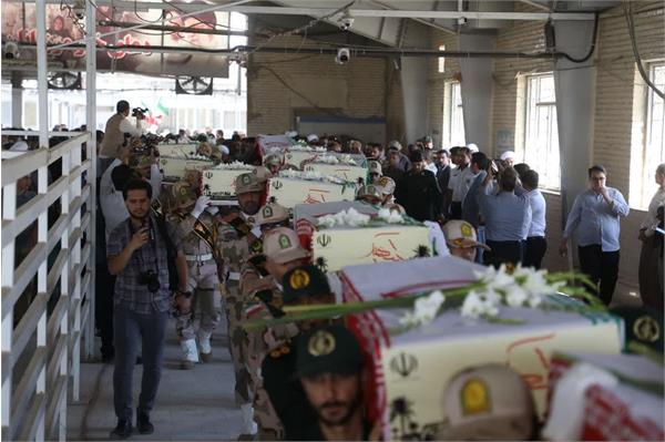 آئین استقبال از پیکرهای مطهر 35 شهید تازه تفحص شده در پایانه مرزی شهید سلیمانی مرز مهران - 5 مهر ماه 1403 6